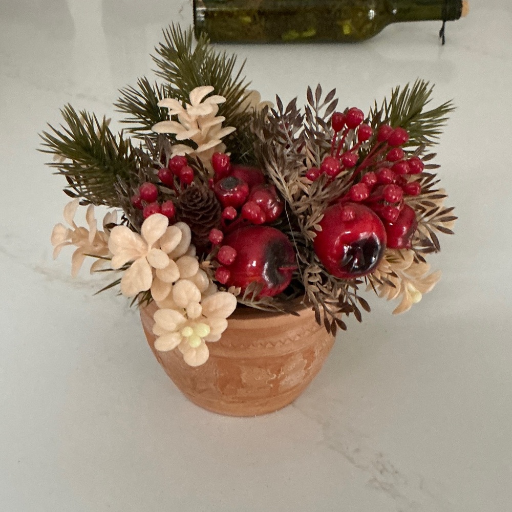 Red and Cream Floral Arrangement